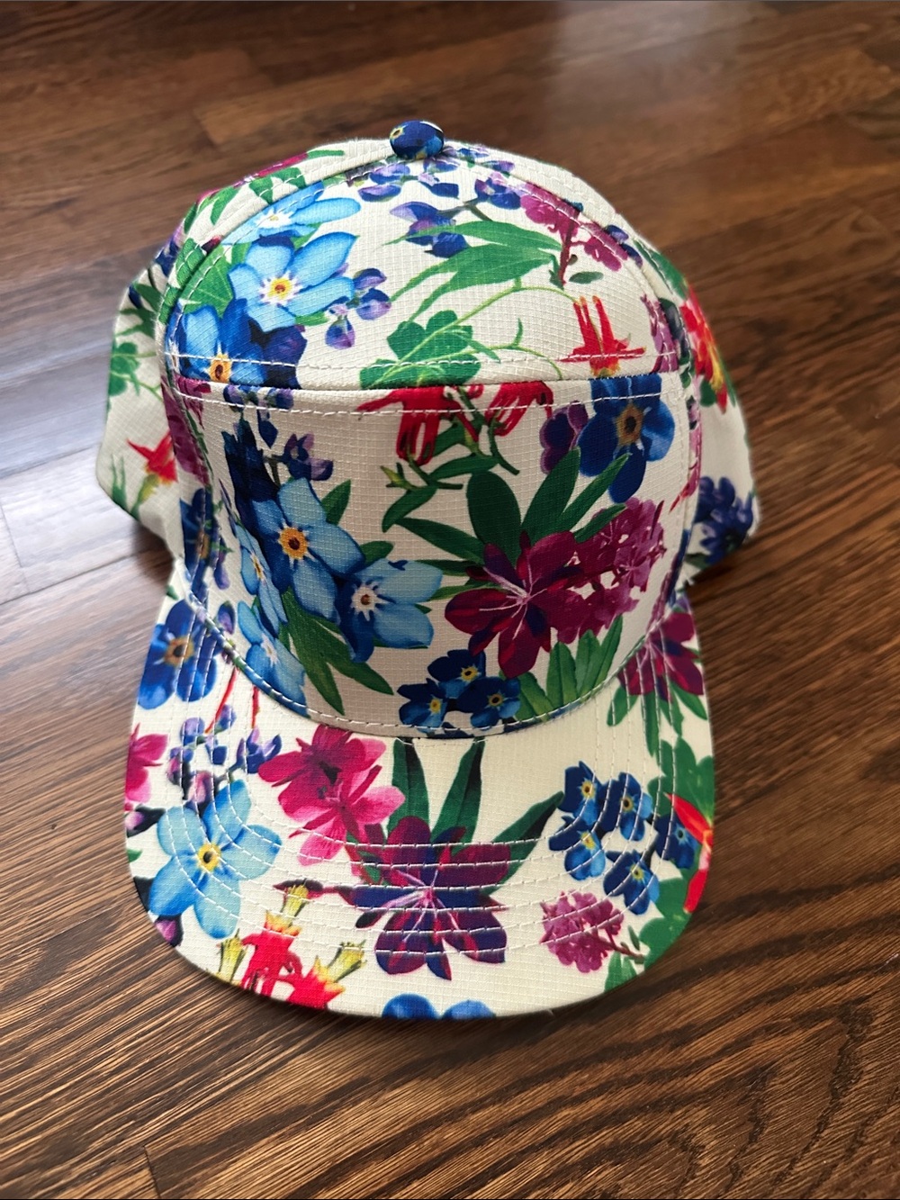 90LEFT Alaska Wildflower Performance Running Hat Adjustable Cap- never worn